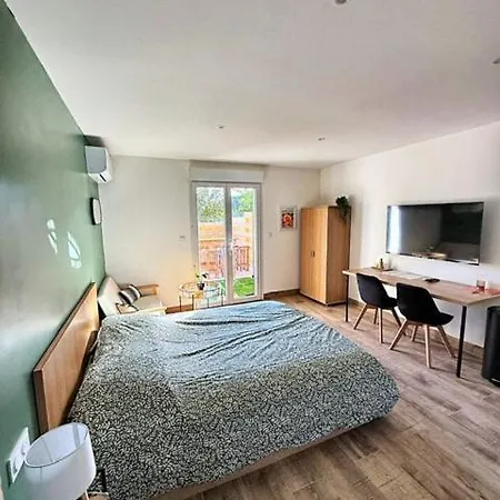 Appartement à L'écurie 2 *