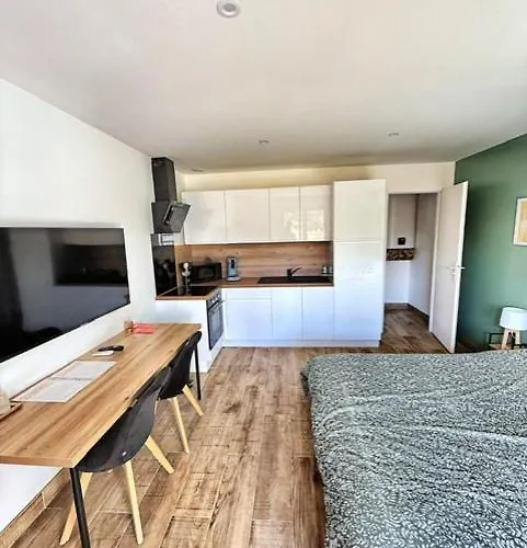 A L'ecurie 2 * ナルボンヌ